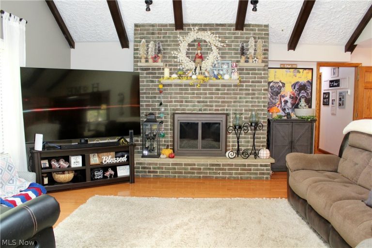 111 Albert Street, Newton Falls, OH - Photo 6