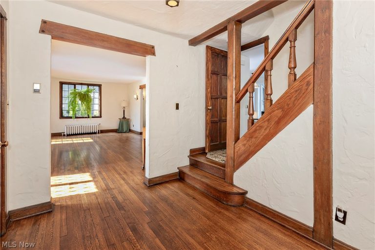 3306 Grenway Road, Shaker Heights, OH - Photo 4