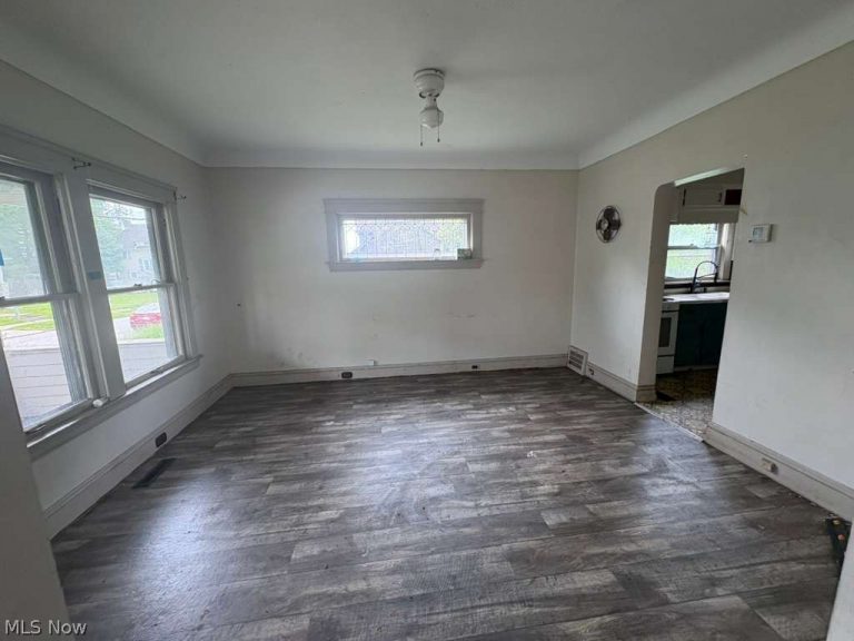 7901 New York Avenue, Cleveland, OH - Photo 4