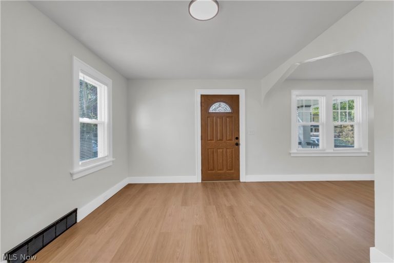 3363 136th Street, Cleveland, OH - Photo 4