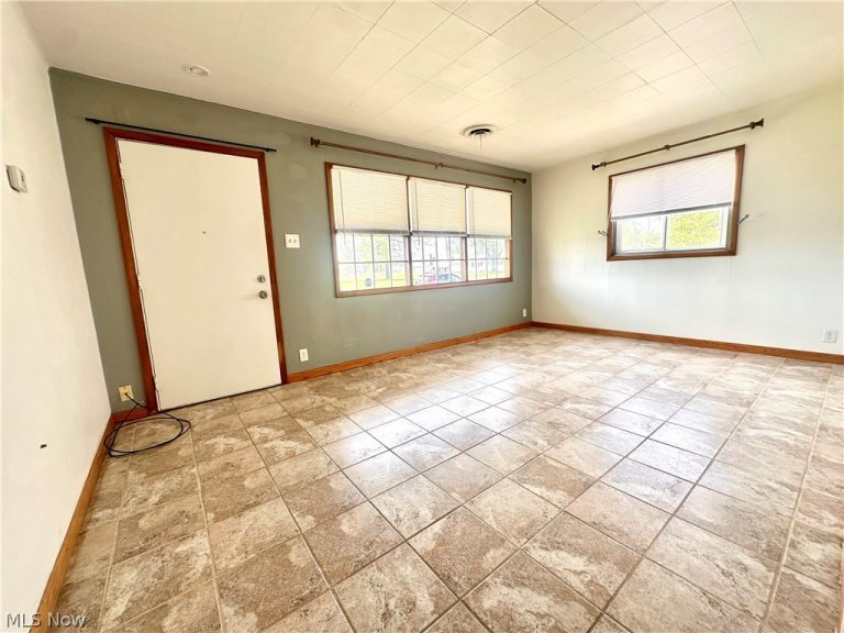 1507 Lehigh Avenue, Lorain, OH - Photo 2