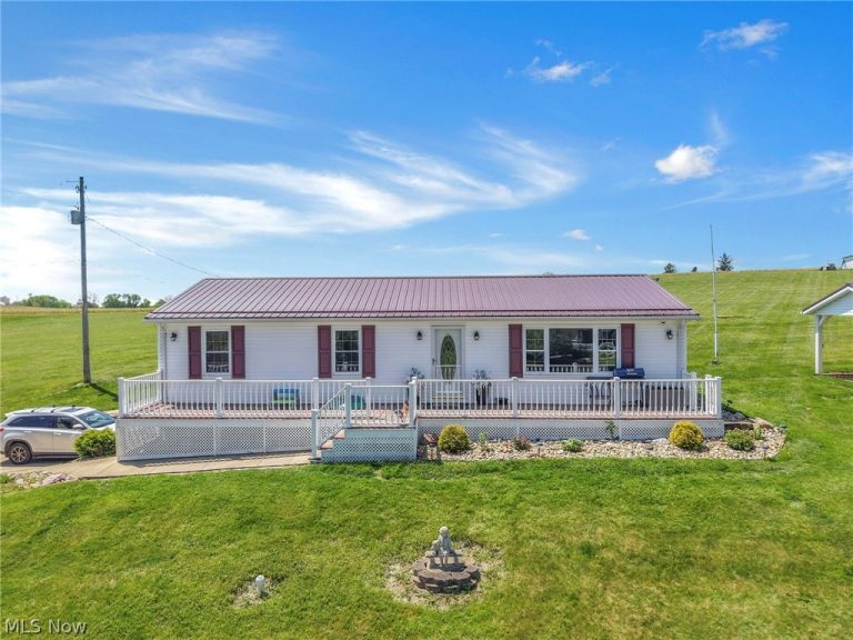 7400 Sweetheart Drive, Zanesville, OH, 43701