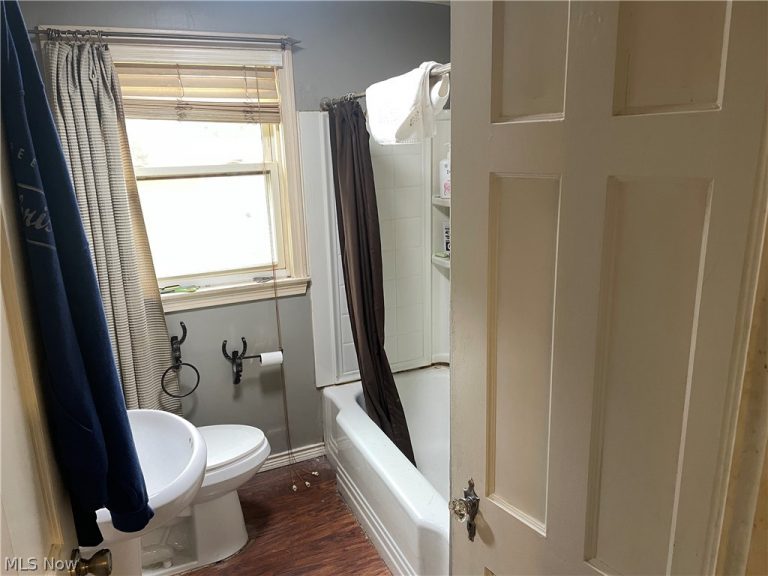 625 Meadowbrook Avenue, Warren, OH - Photo 8