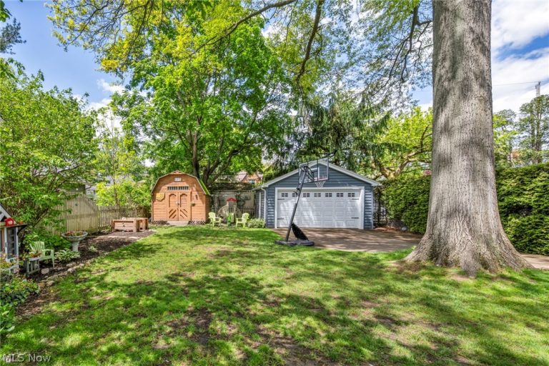 202 Kenilworth Drive, Akron, OH - Photo 4