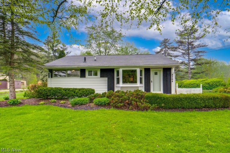 8764 Ravenna Road, Chardon, OH, 44024