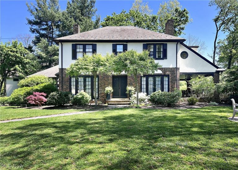 1351 Oakridge Drive, Cleveland Heights, OH, 44121