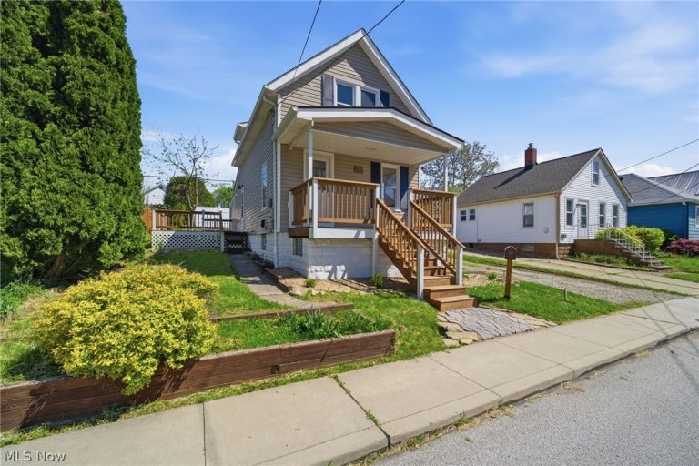241 King Street, Fairport Harbor, OH - Photo 3