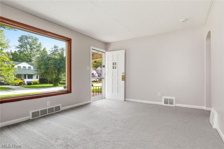 4538 Telhurst Road, South Euclid, OH - Photo 4