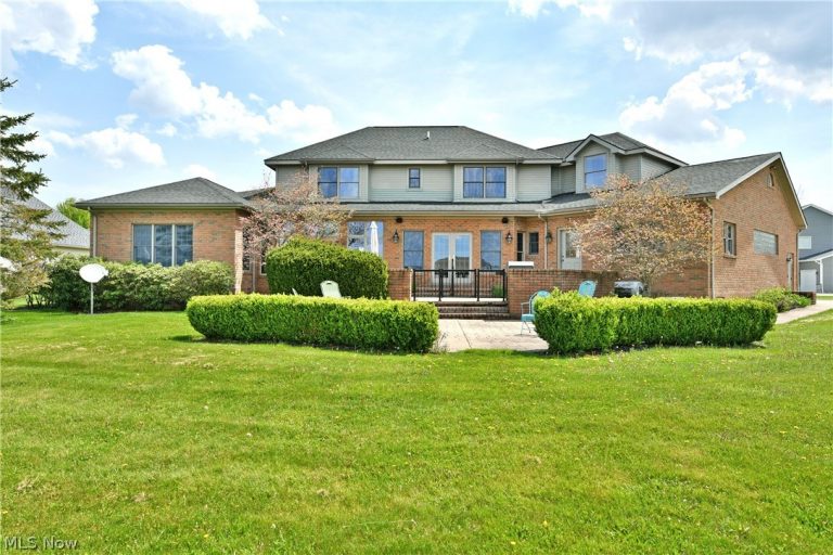 6367 Angel Court, Warren, OH - Photo 8