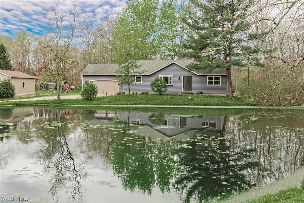 13310 Cedar Acres Drive, Chesterland, OH