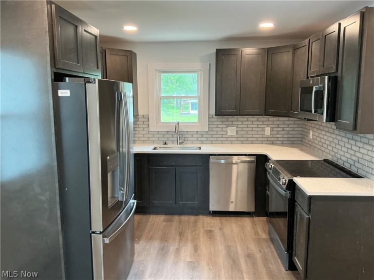 3659 Brainard Road, Woodmere, OH - Photo 5