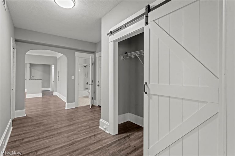 6812 Detroit Avenue #1, Cleveland, OH - Photo 4