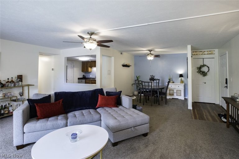 600 Tollis Parkway #209, Broadview Heights, OH - Photo 3