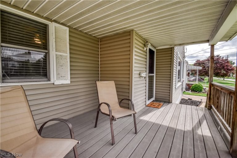 225 Burton Street, Fairport Harbor, OH - Photo 4