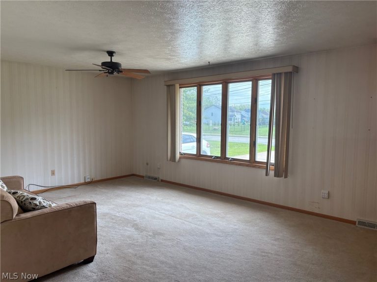 3000 Lost Nation Road, Willoughby, OH - Photo 8