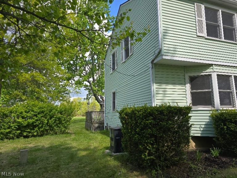 11826 Marks Road, Columbia Station, OH - Photo 3