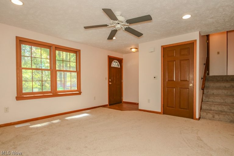 615 Trailwood Drive, Painesville, OH - Photo 3