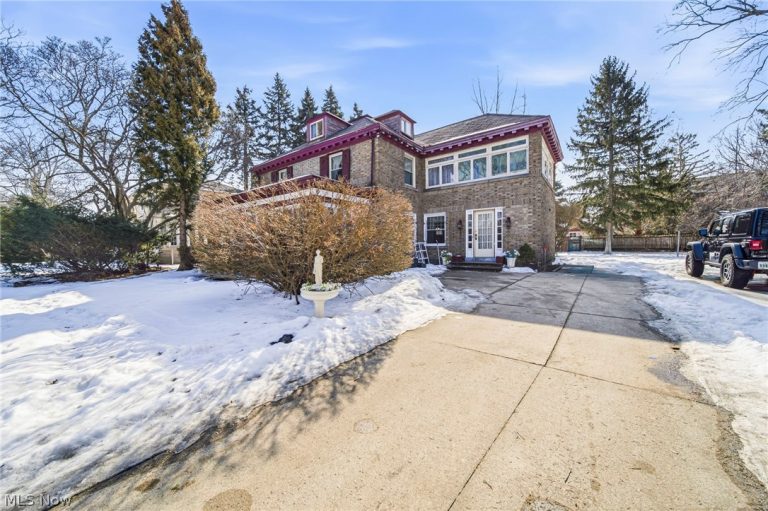 10111 Edgewater Drive, Cleveland, OH - Photo 3