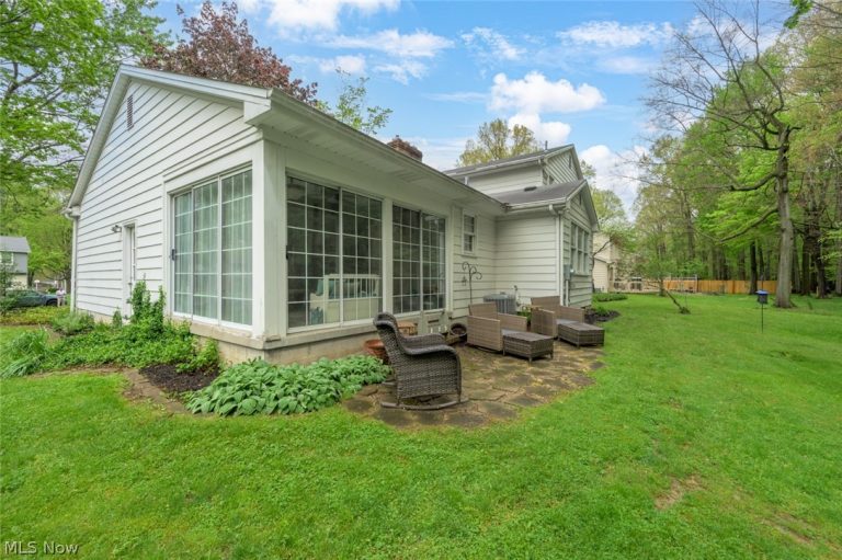 7749 Silver Fox Drive, Youngstown, OH - Photo 4
