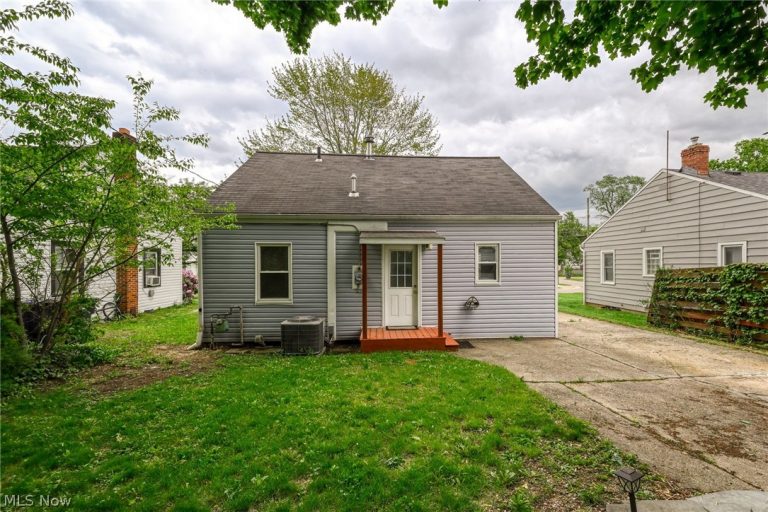 1224 Oakland Avenue, Akron, OH - Photo 8