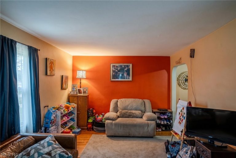 3304 4th Avenue, Vienna, WV - Photo 8