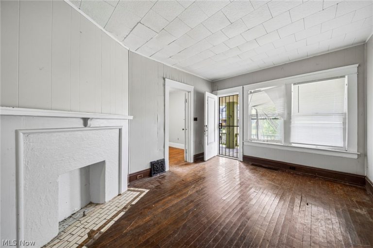 13504 Ashburton Avenue, Cleveland, OH - Photo 4