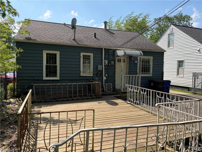 4423 141st Street, Cleveland, OH - Photo 4