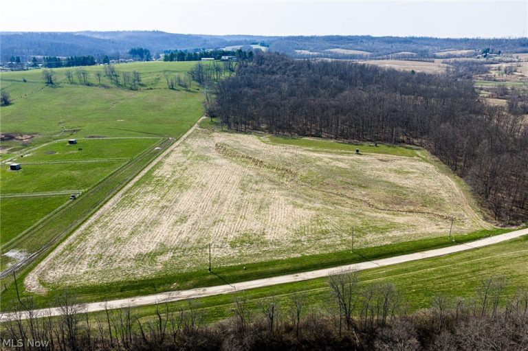 Lambert Road, Roseville, OH, 43777