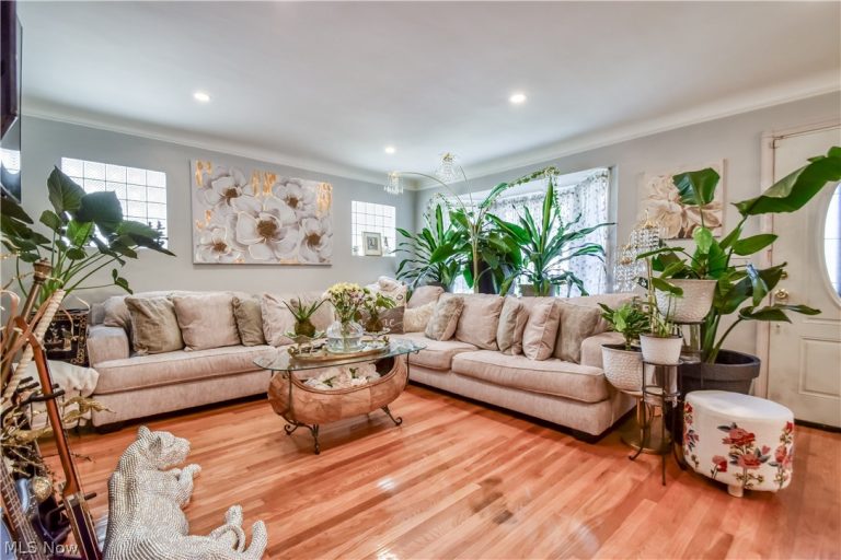 864 Medford Road, Cleveland Heights, OH - Photo 6