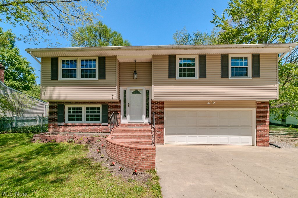 8550 Sharp Lane, Chesterland, OH