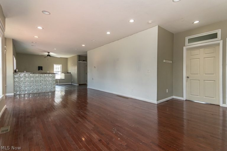 15416 Saranac Road, Cleveland, OH - Photo 8