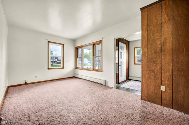 2131 Overland Avenue, Warren, OH - Photo 6