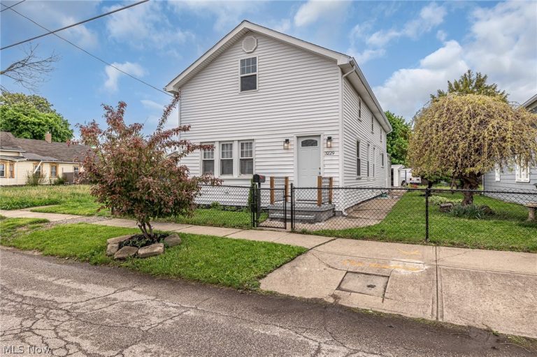 3229 52nd Street, Cleveland, OH, 44102