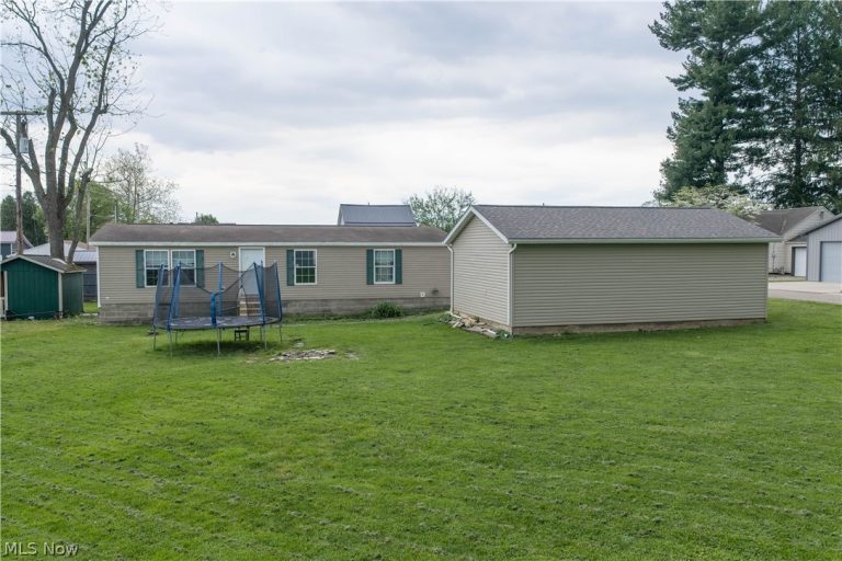 2195 James Street, New Philadelphia, OH - Photo 6