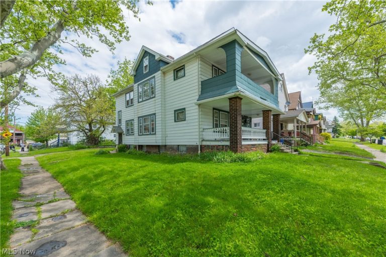 9701 Parkview Avenue, Cleveland, OH - Photo 3