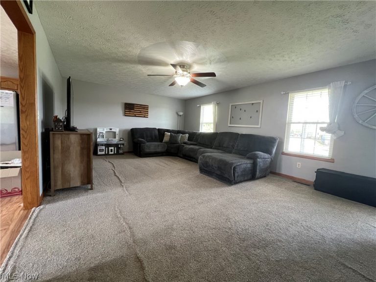 33 Balderson Drive, Washington, WV - Photo 6