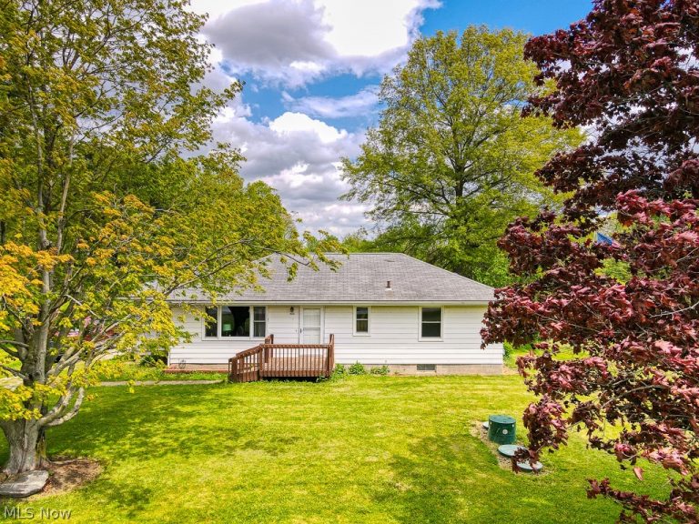 425 Bath Road, Cuyahoga Falls, OH - Photo 2