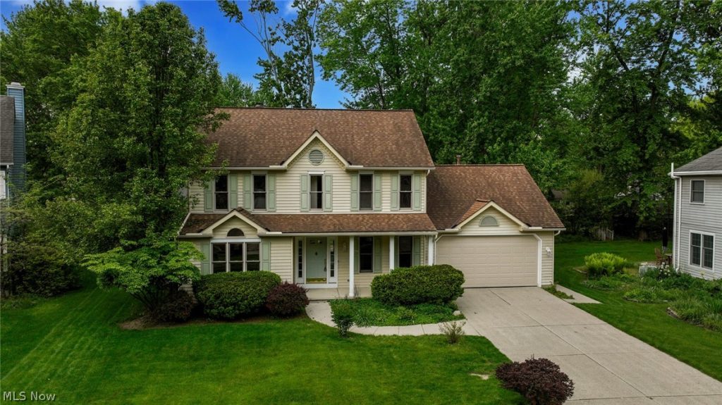 8460 Old Post Road, Olmsted Falls, OH