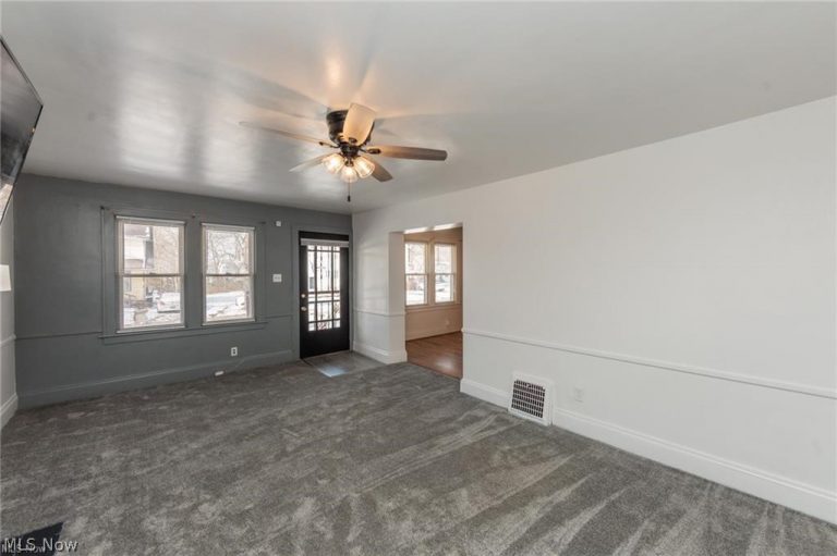 261 Madison Avenue, Akron, OH - Photo 8