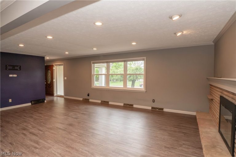 1718 Dexter Road, Massillon, OH - Photo 4