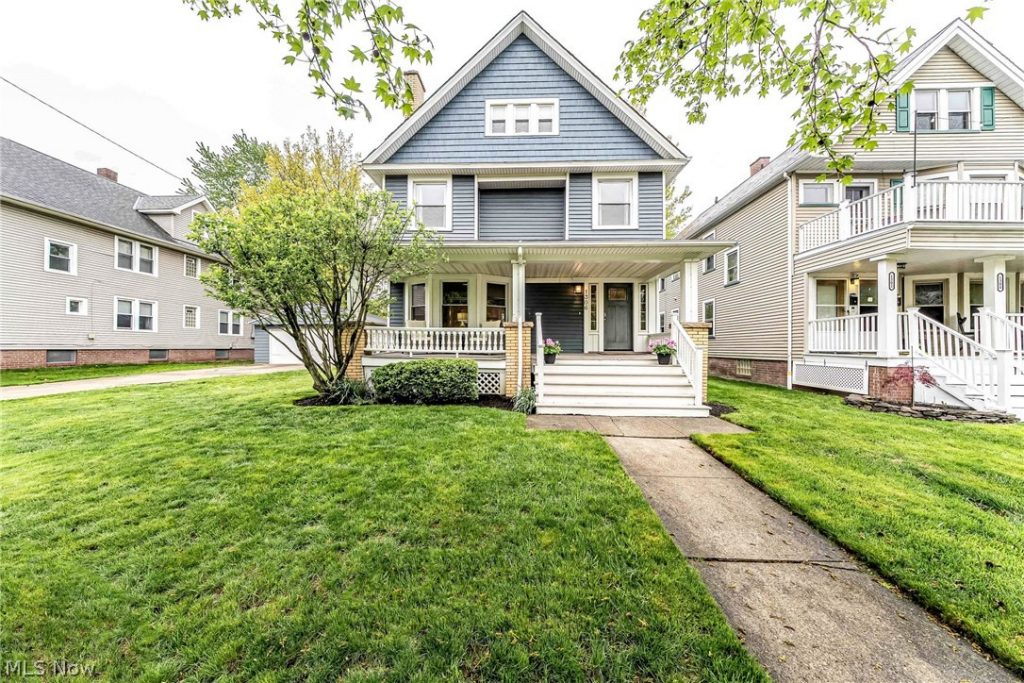 1306 Marlowe Avenue, Lakewood, OH