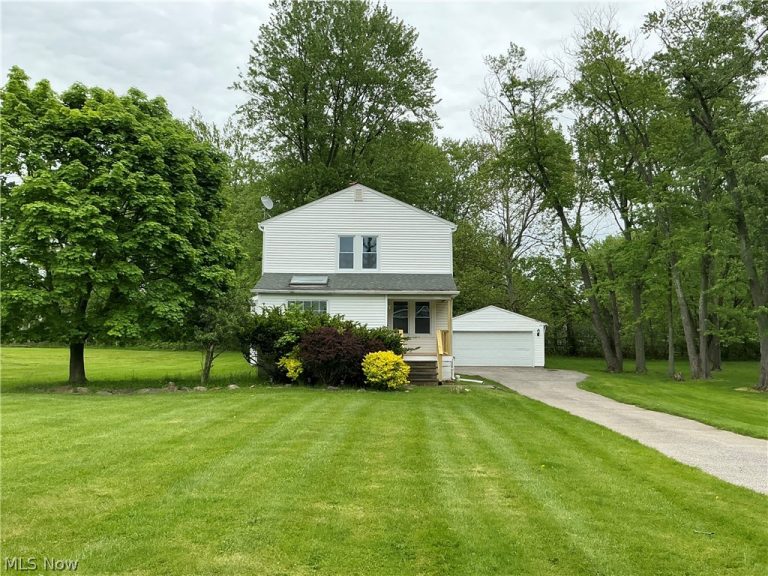 3659 Brainard Road, Woodmere, OH - Photo 3