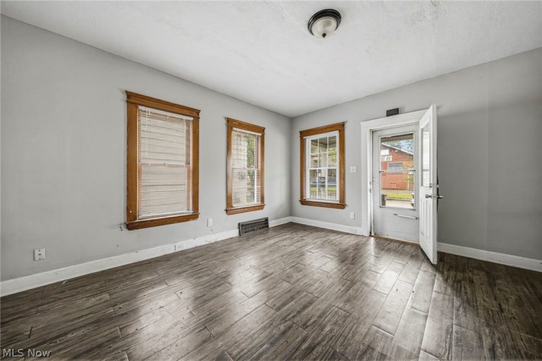 3658 55th Street, Cleveland, OH - Photo 5