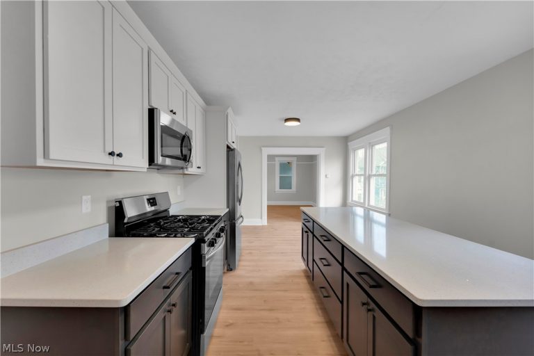1330 67 Street, Cleveland, OH - Photo 5