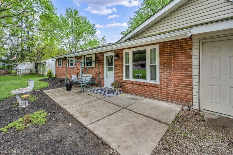 3665 Elmhurst Court, Kent, OH - Photo 2