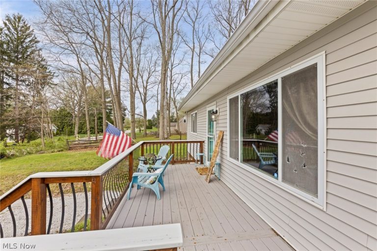 565 Perry Road, Tallmadge, OH - Photo 8