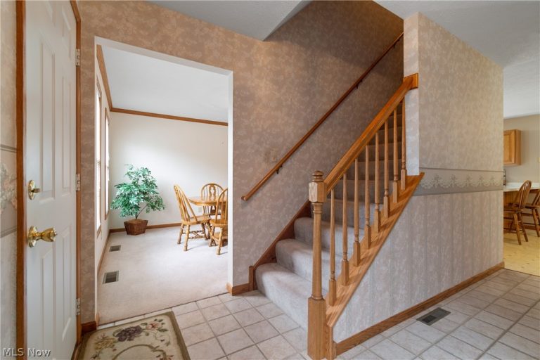 668 Oakcrest Drive, Wadsworth, OH - Photo 4