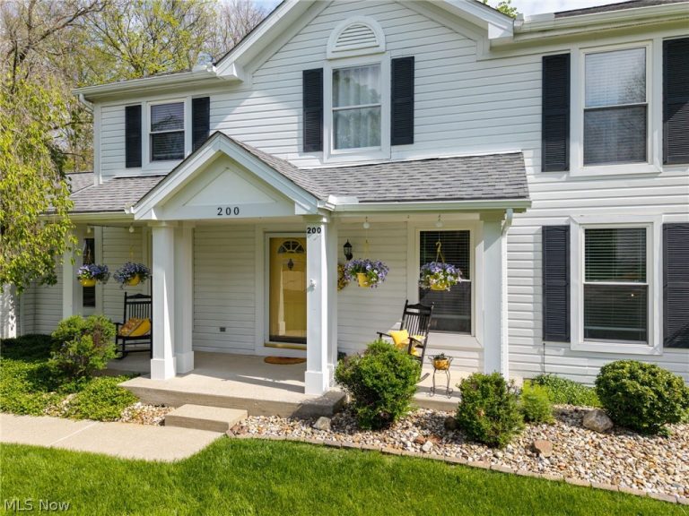 200 Yorkshire Drive, Medina, OH - Photo 2