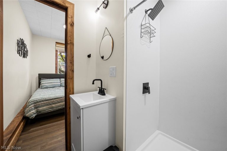1430 53rd Street, Cleveland, OH - Photo 6