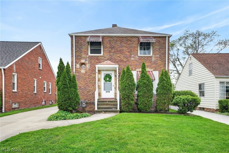 6115 Brownfield Drive, Parma, OH, 44129